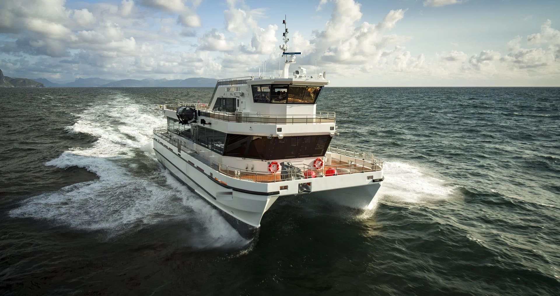 OBLUE FERRY 26H bow quarter view underway off the Norwegian coast
