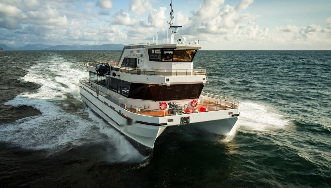 OBLUE FERRY 26H running at speed, bow quarter view