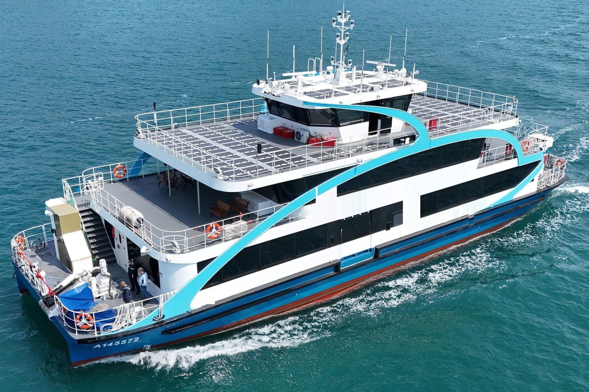 OBLUE FERRY 35E top-down aerial view showing solar roof, wheelhouse and hull
