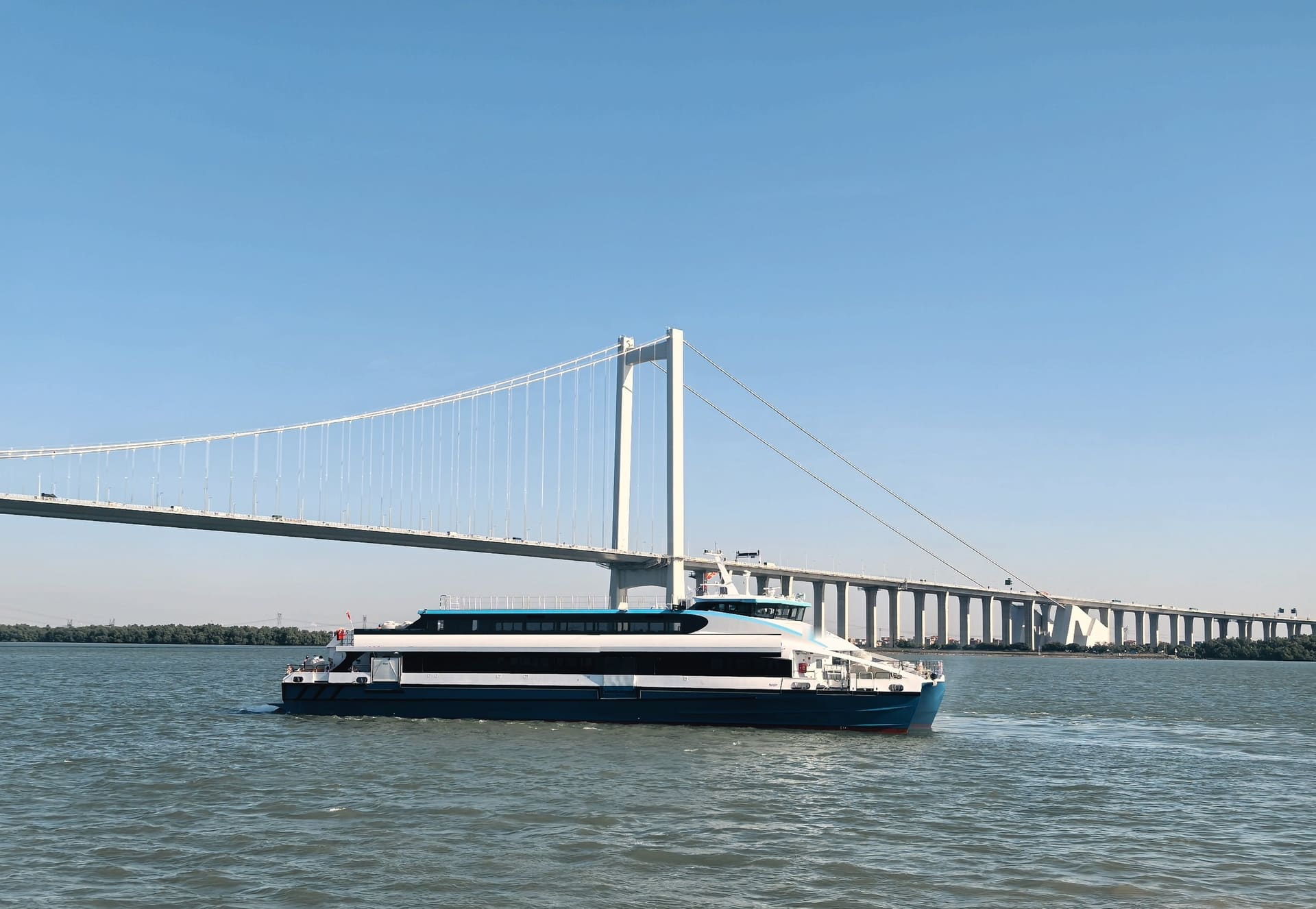 OBLUE FERRY 45 MAX carbon fiber high-speed ferry underway, side profile