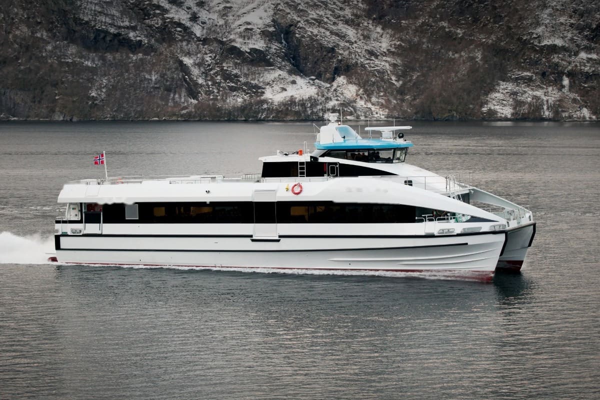 OBLUE FERRY 32 — 32 m · 199 PAX · 30 kn