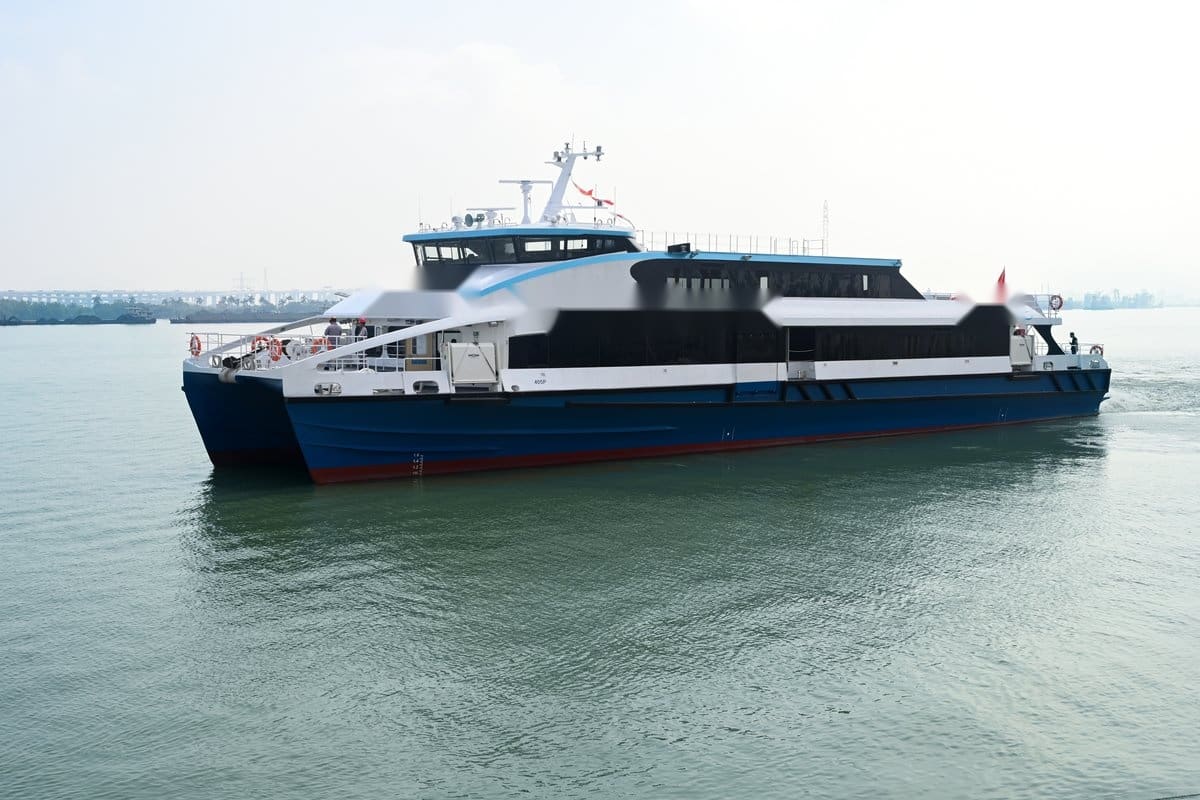 OBLUE FERRY 45 — 44.75 m · 400 PAX · 26 kn