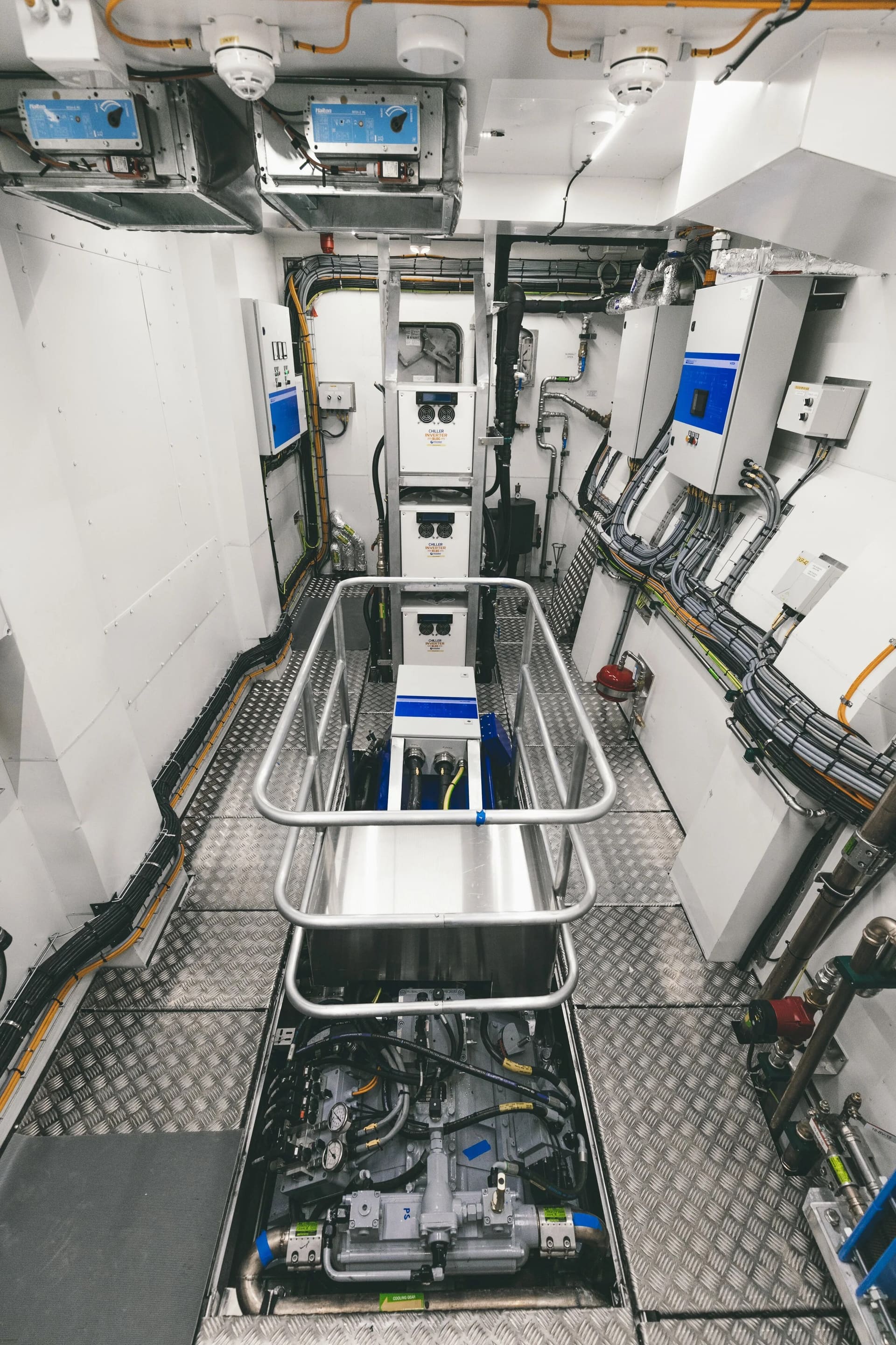 Electrical machinery space of the SEASIGHT 42 — inverters, cabling and drive equipment in a carbon demi-hull